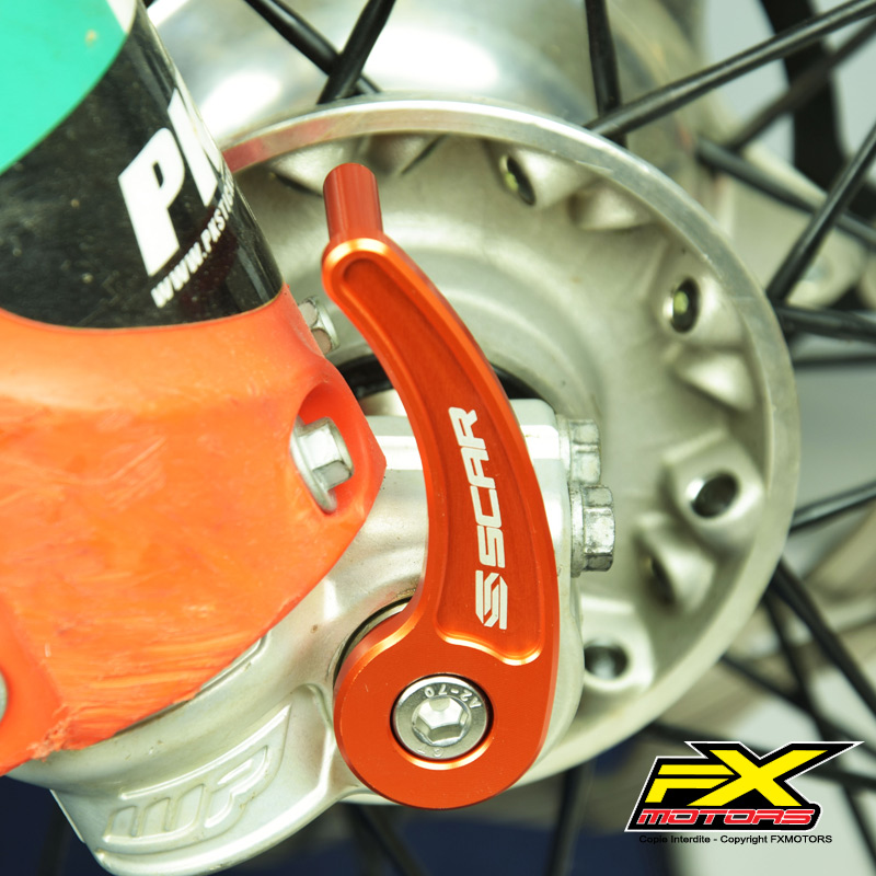 Tire Axe de Roue Avant Rapide Scar Racing Orange presentation