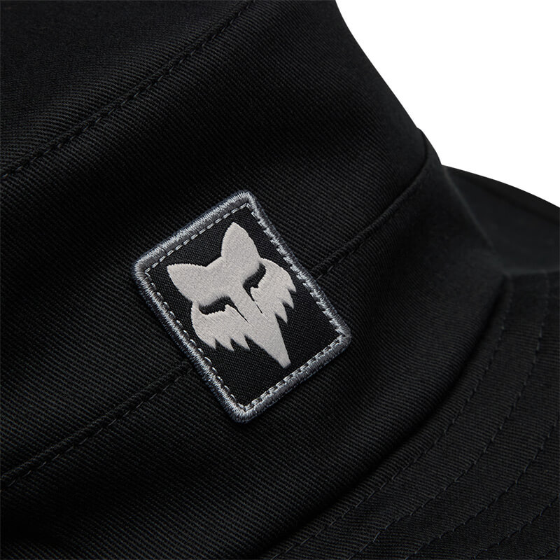 chapeau fox racing base over logo