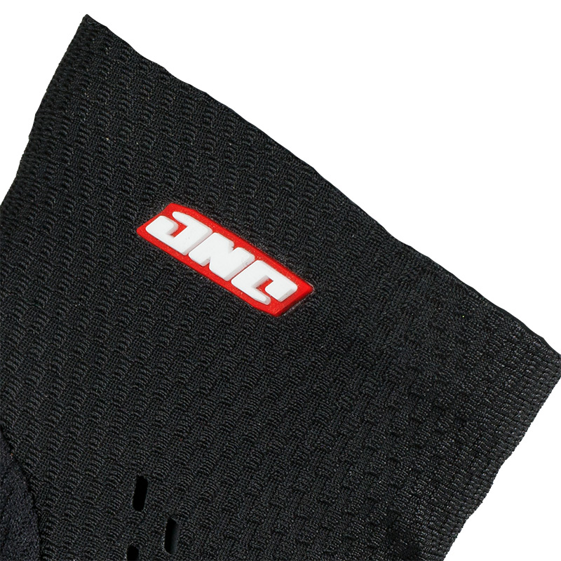 gant one industries 2026 x 300 noir cross