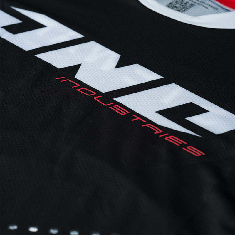 malliot one industries uno noir cross