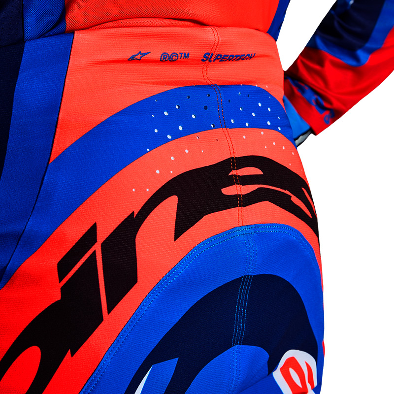 tenue alpinestars supertech vista bleu rouge 2026 10