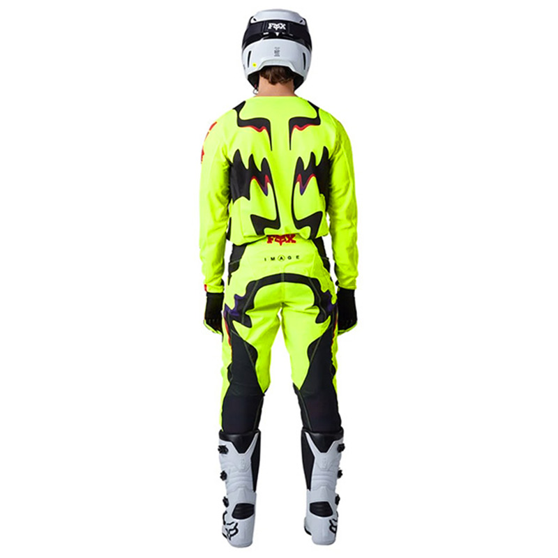 tenue fox kozmik arriere