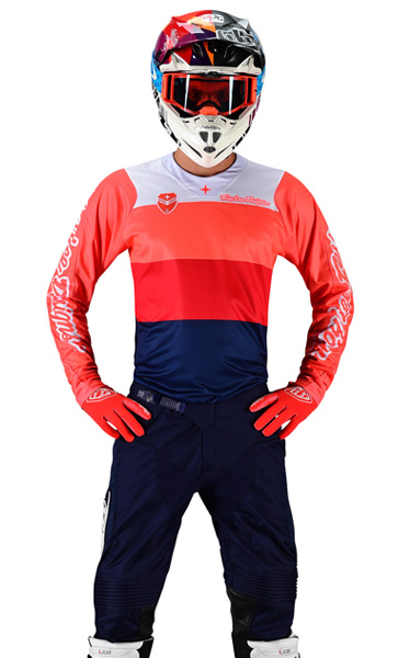 tenue complete cross pas cher