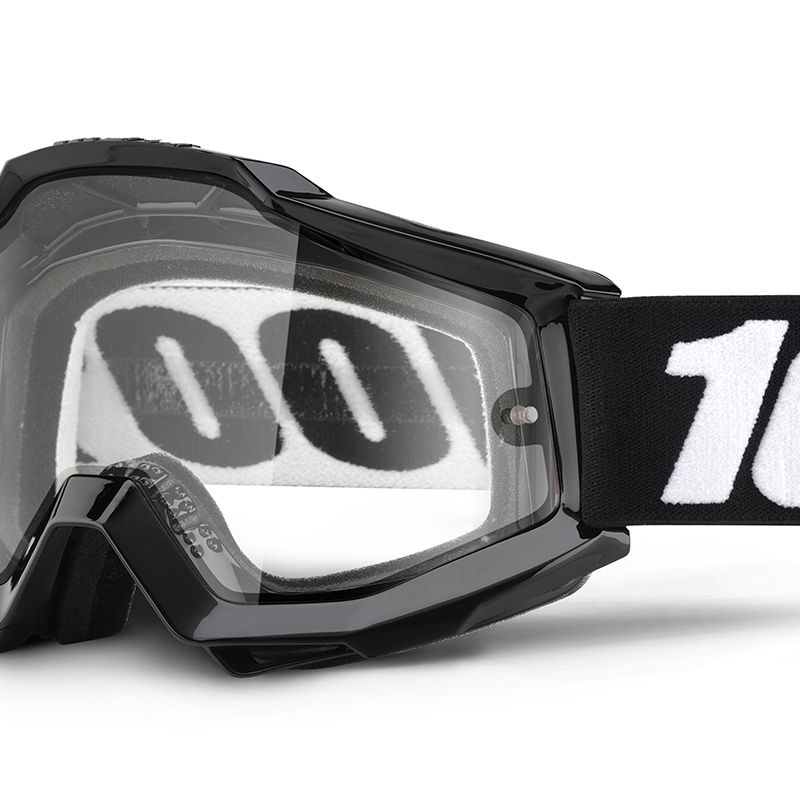 porteur de lunettes 4 lettres